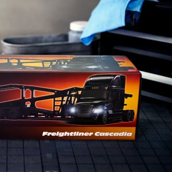 Hot Wheels Collectors Hot Wheels Elite 64 Freightliner Cascadia